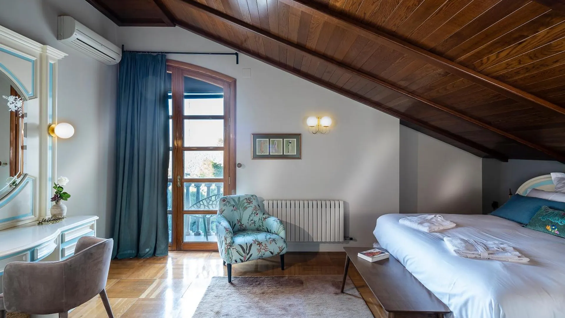 Villa Marco Canyelles  Spain